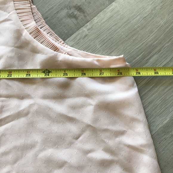 Torrid sz 4 V-Neck Sleeveless Lined Pale Pink Pleated Collar - Picture 6 of 7